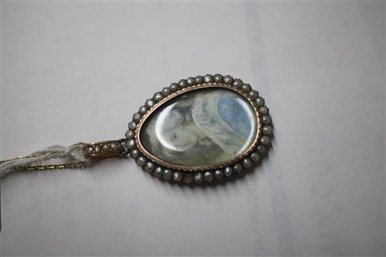 A Regency yellow and white metal and split pearl portrait miniature mourning pendant, on an 18ct gold chain, pendant 50mm.